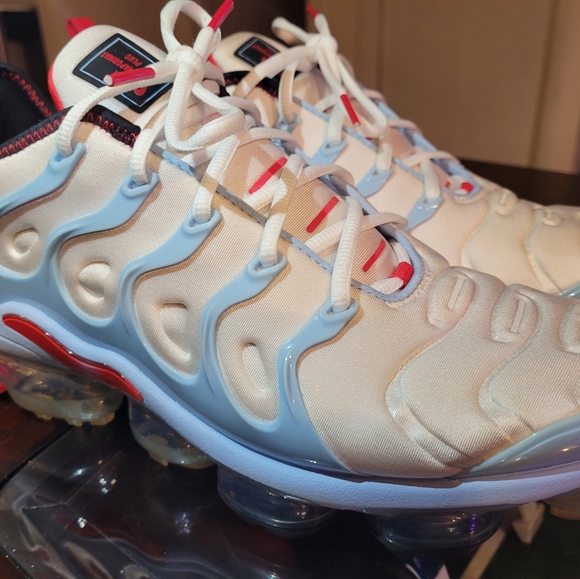 psychic blue vapormax